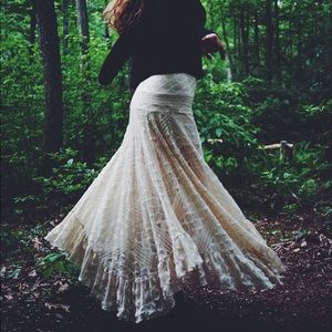 Rare Free People gorgeous layered maxi Lace skirt